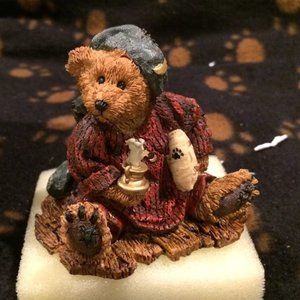 Neville the "Bedtime Bear" (Boyds Bear Collection)